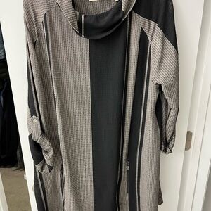 Soft Surroundings Black and Gray Tunic